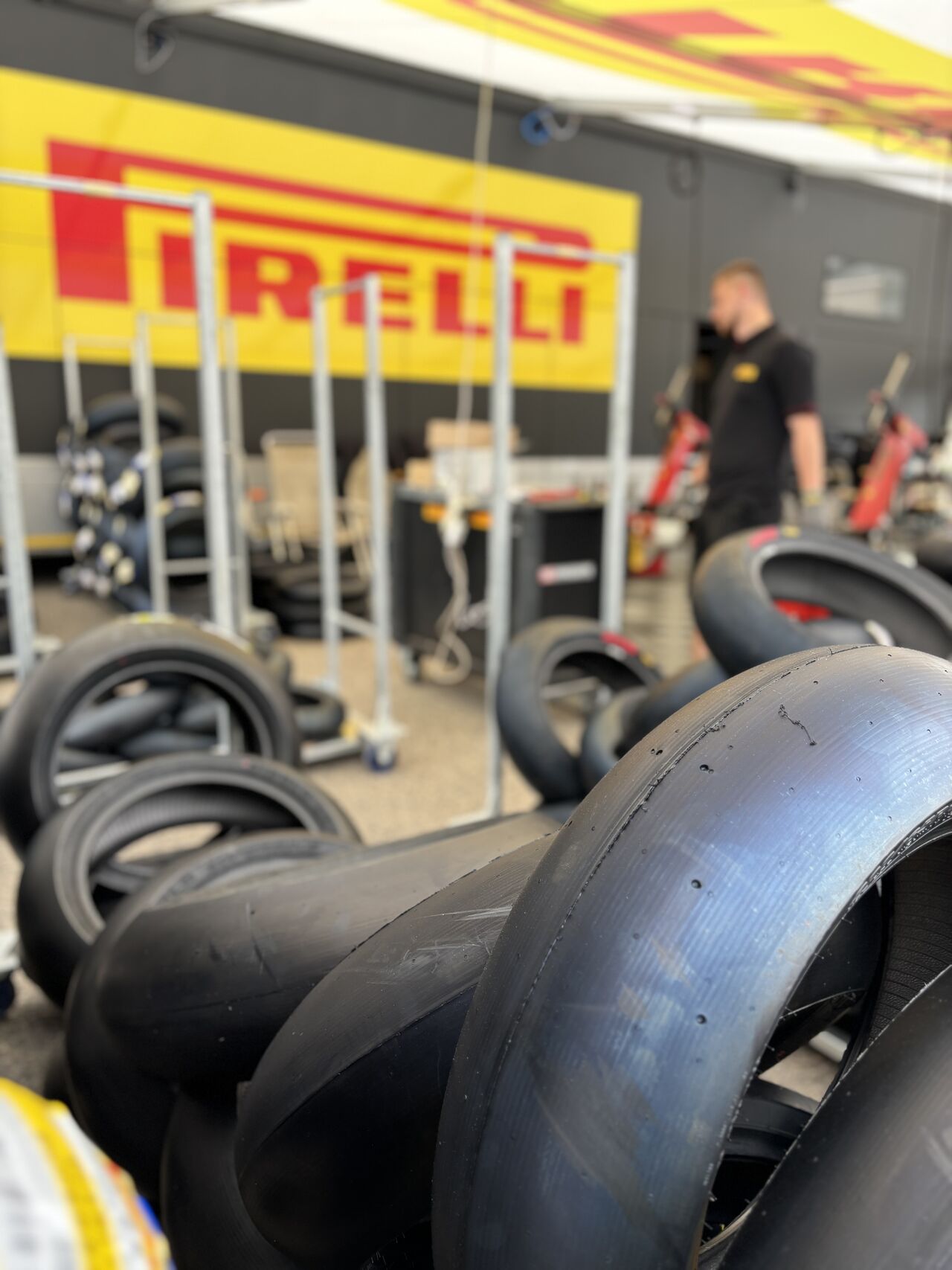 Pirelli tire service